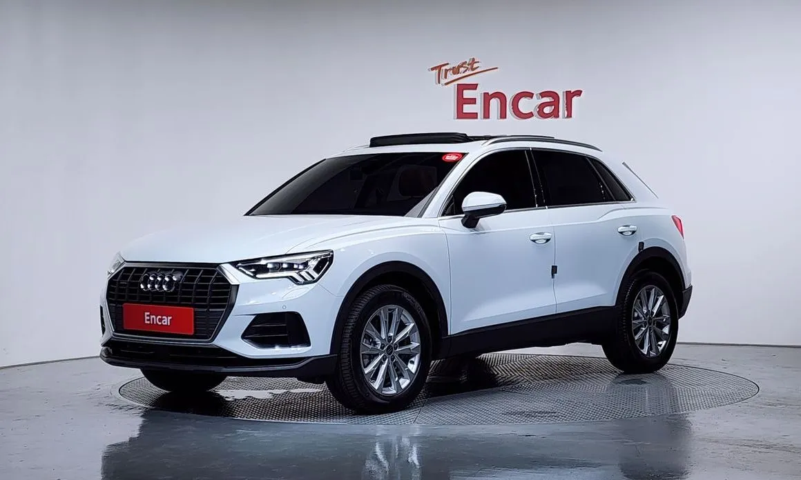 Audi Q3 — фото 1