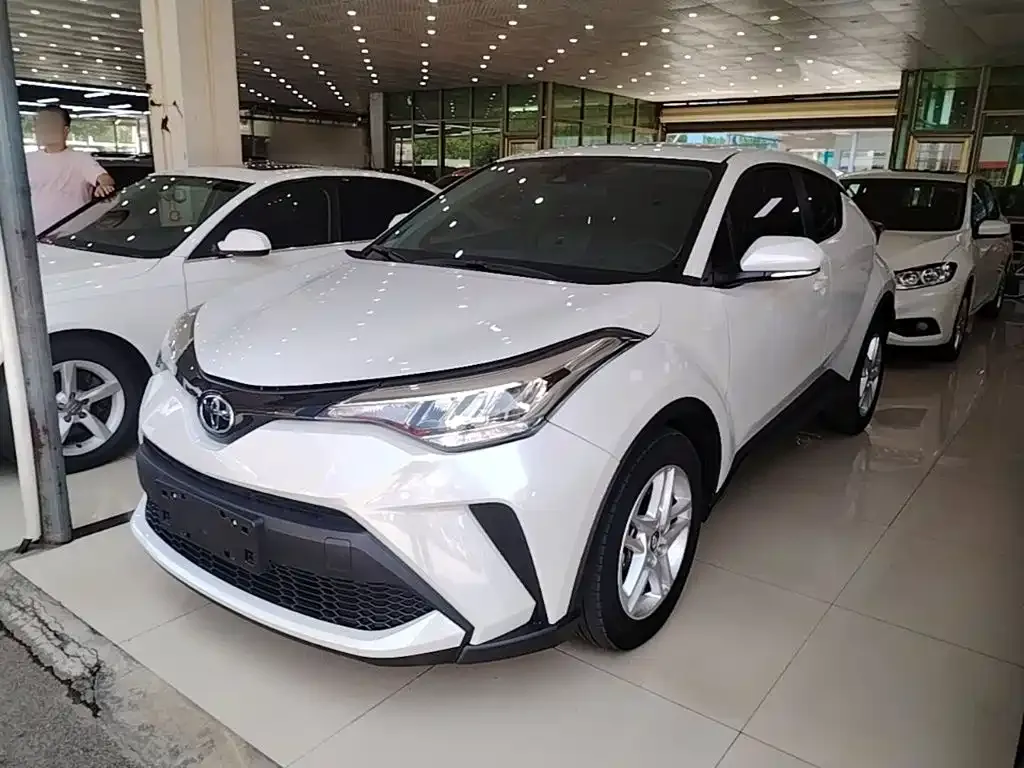 Toyota C-HR — фото 6