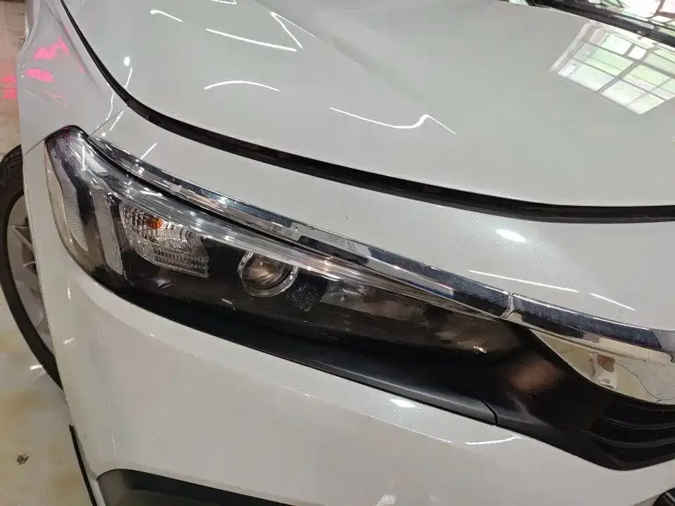 Honda Civic — фото 10
