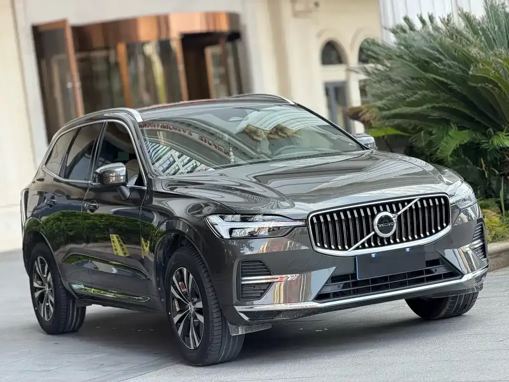 Volvo XC60 — фото 4