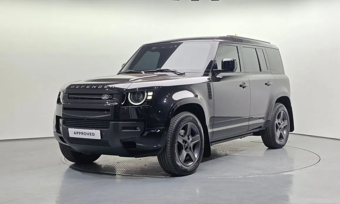 Land Rover Defender — фото 1