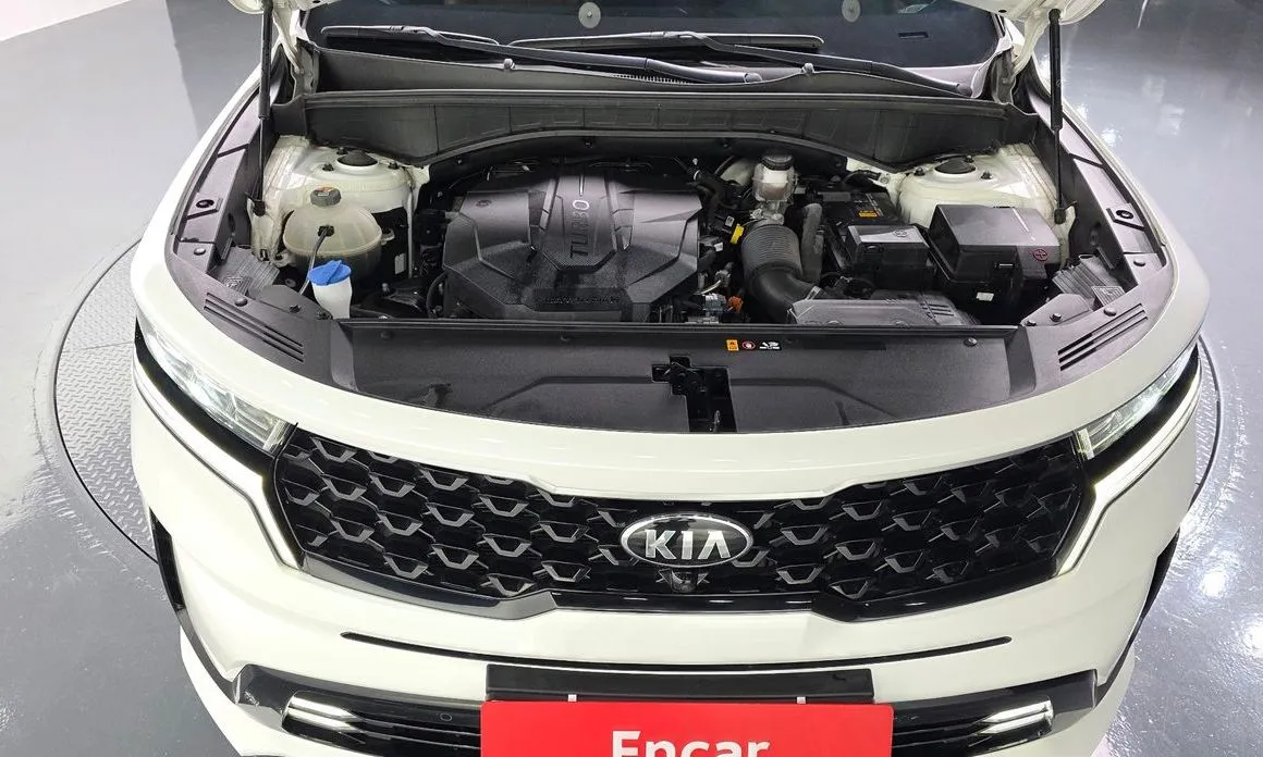 Kia Sorento — фото 6