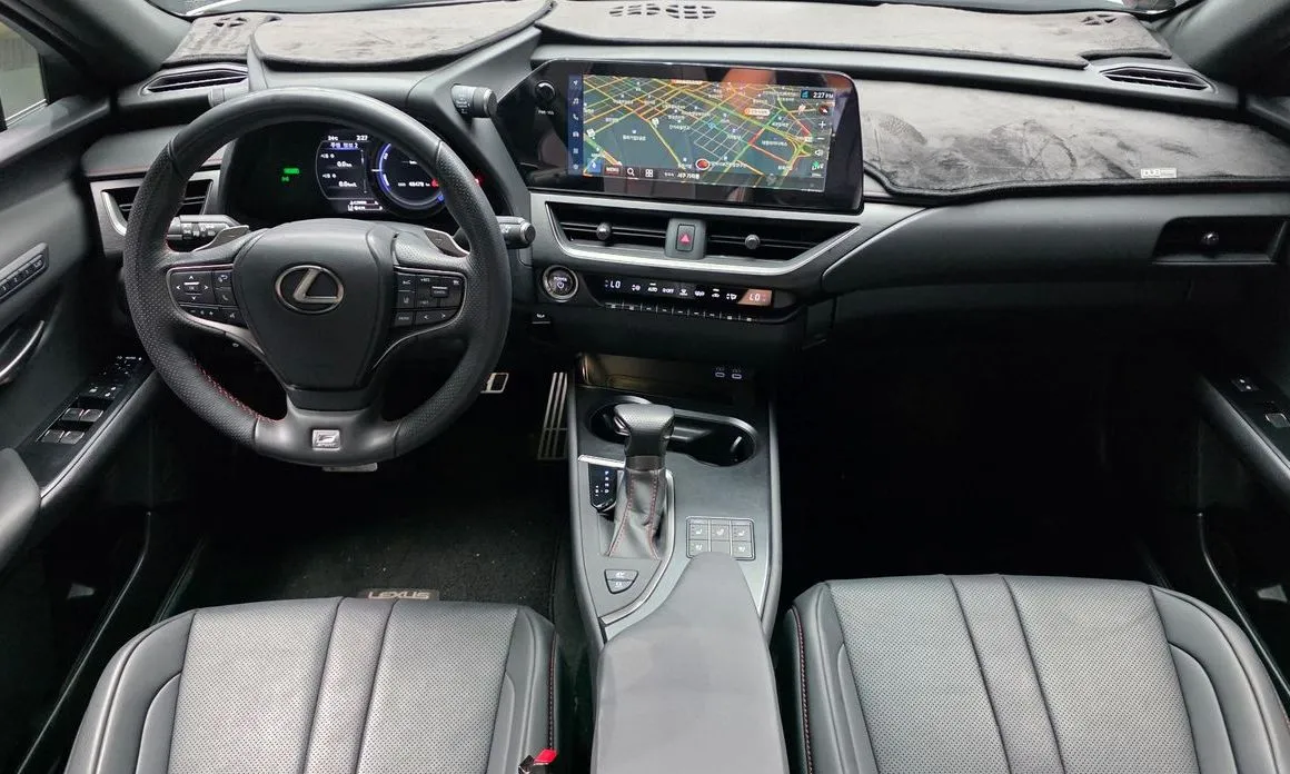 Lexus UX — фото 5