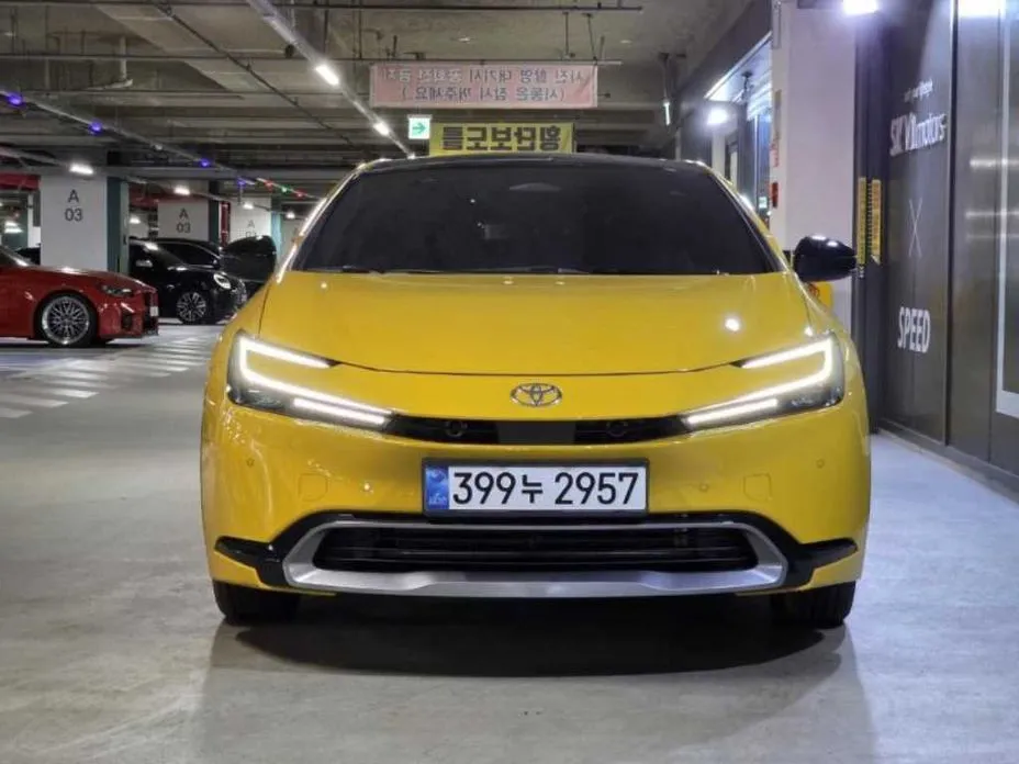 Toyota Prius — фото 1