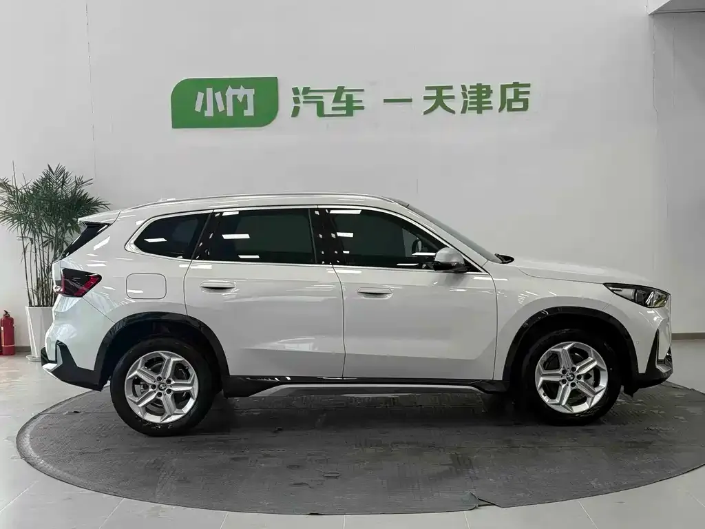 BMW X1 — фото 10