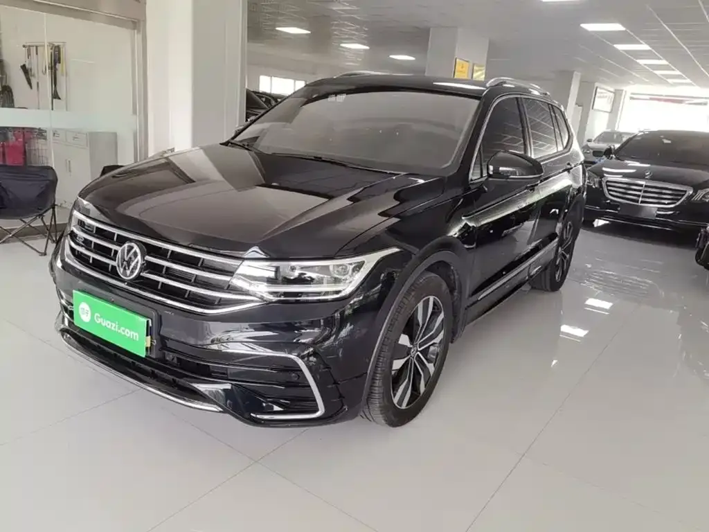 Volkswagen Tiguan L — фото 5