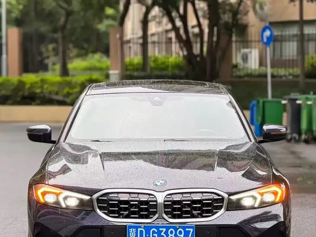 BMW 3 Series — фото 1