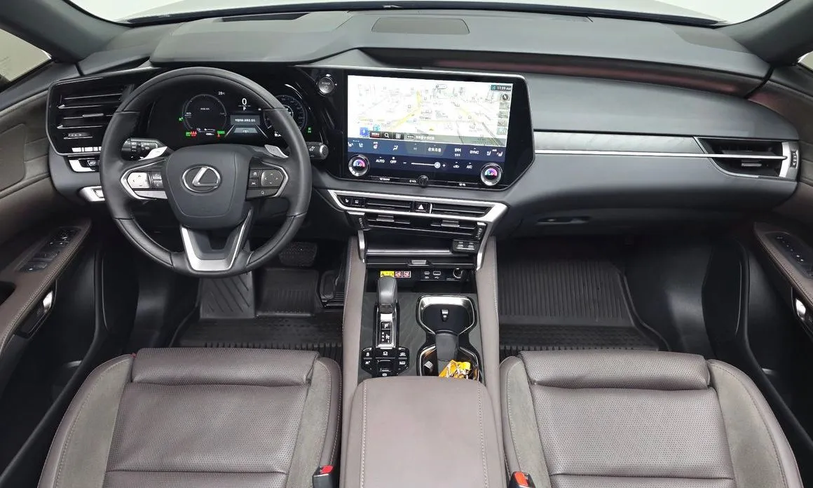 Lexus RX — фото 10
