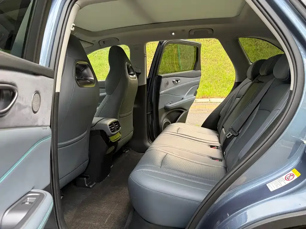 BYD Hiace 07 DM-i — фото 2