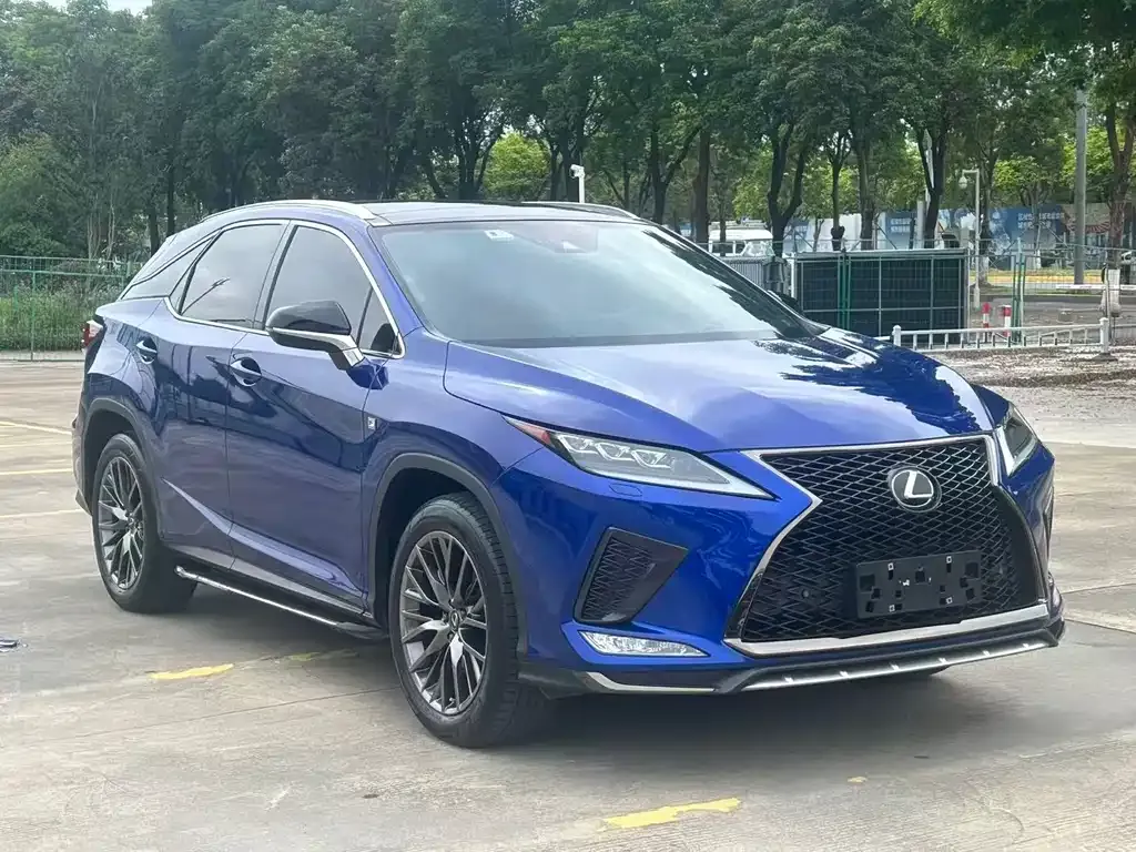Lexus RX — фото 1