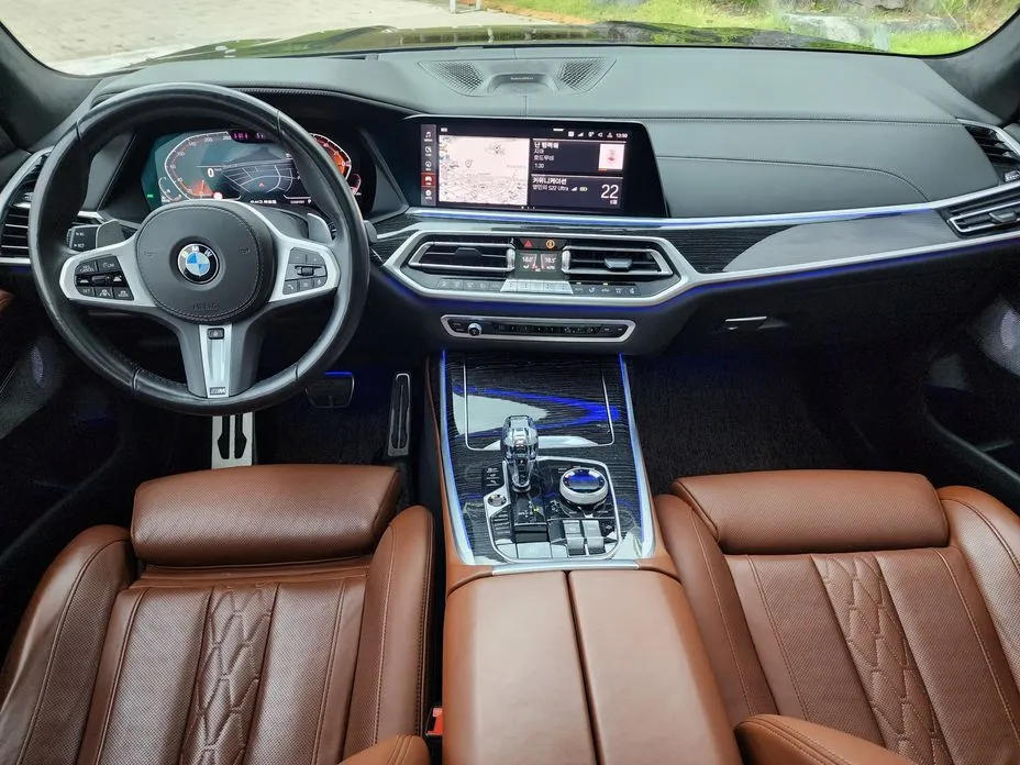 BMW X7 — фото 2