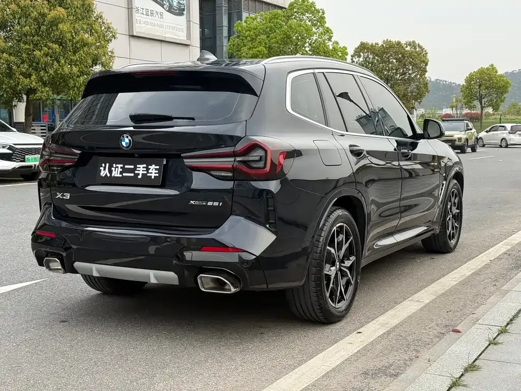 BMW X3 — фото 10