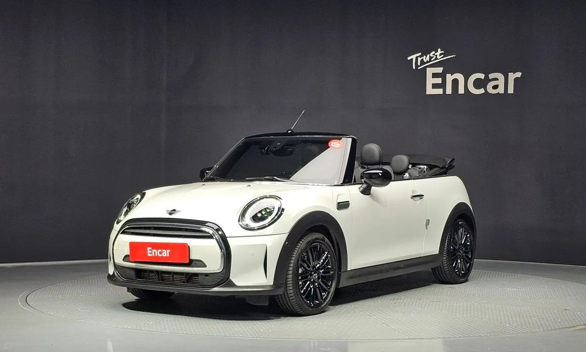 Mini Cooper Convertible — фото 1