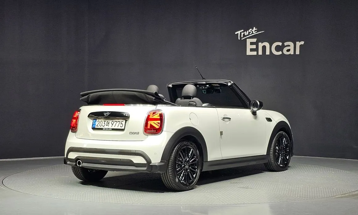 Mini Cooper Convertible — фото 3