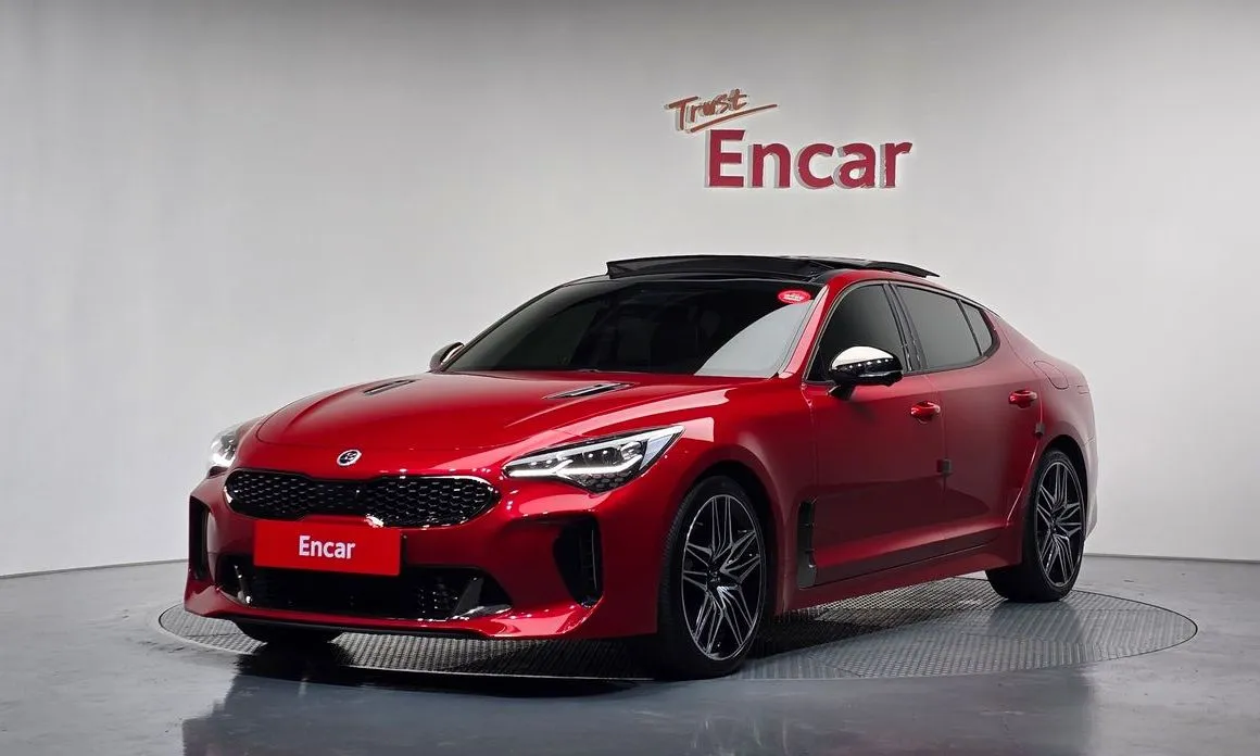 Kia Stinger — фото 1
