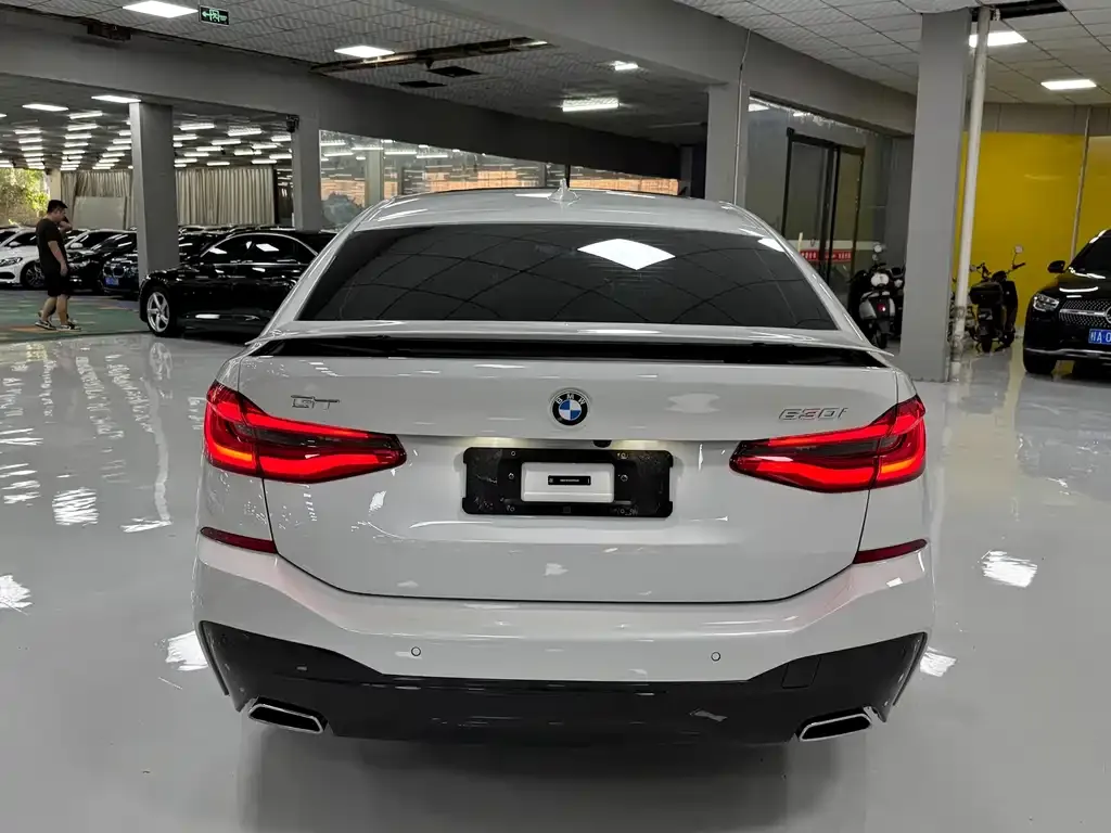BMW 6 Series GT — фото 9