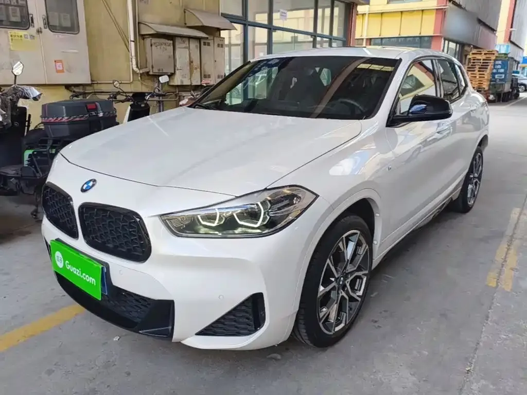 BMW X2 — фото 1