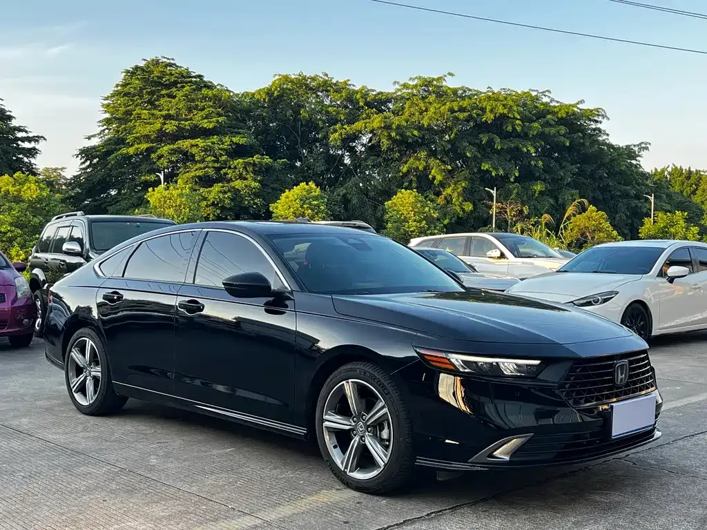 Honda Accord — фото 6