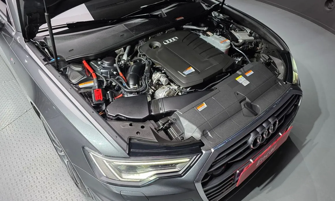 Audi A6 — фото 10