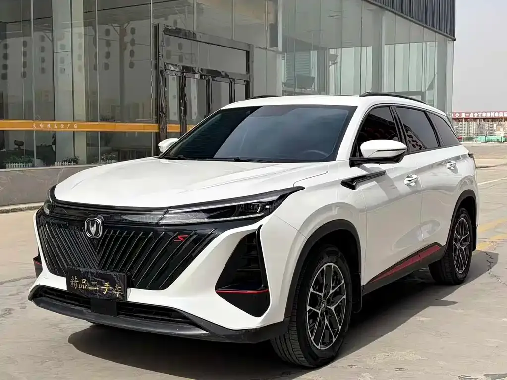 Changan CS75 PLUS — фото 1
