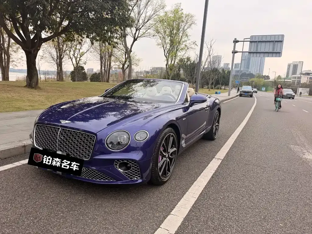 Bentley Continental — фото 1