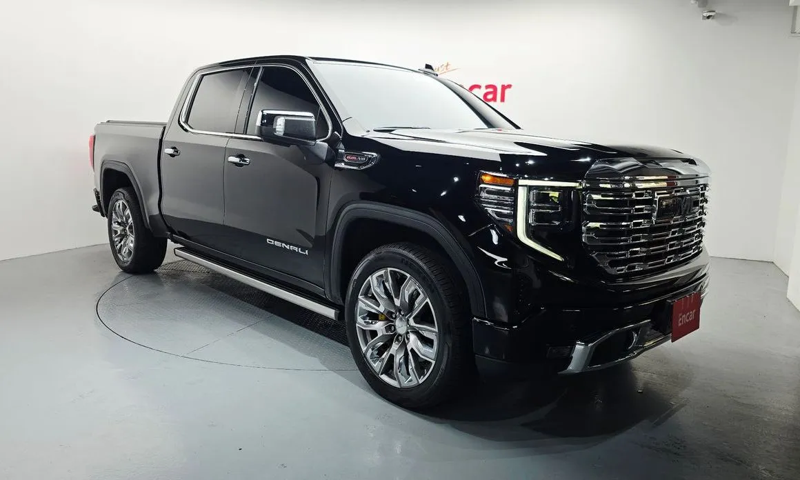GMC Sierra — фото 1