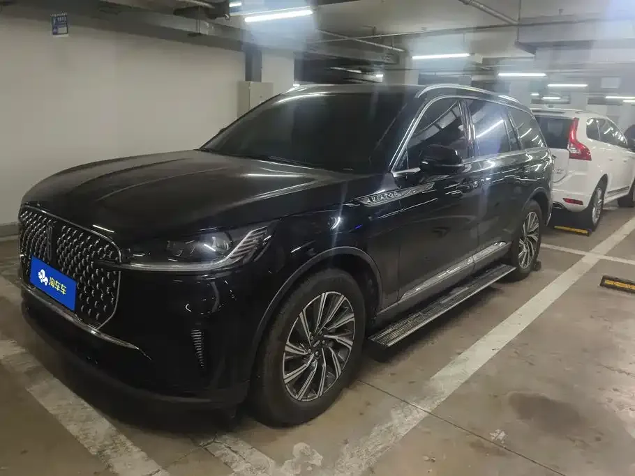 Lincoln Aviator — фото 1