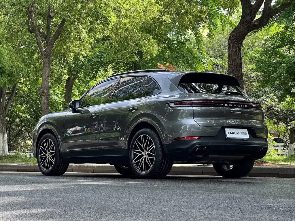 Porsche Cayenne — фото 6