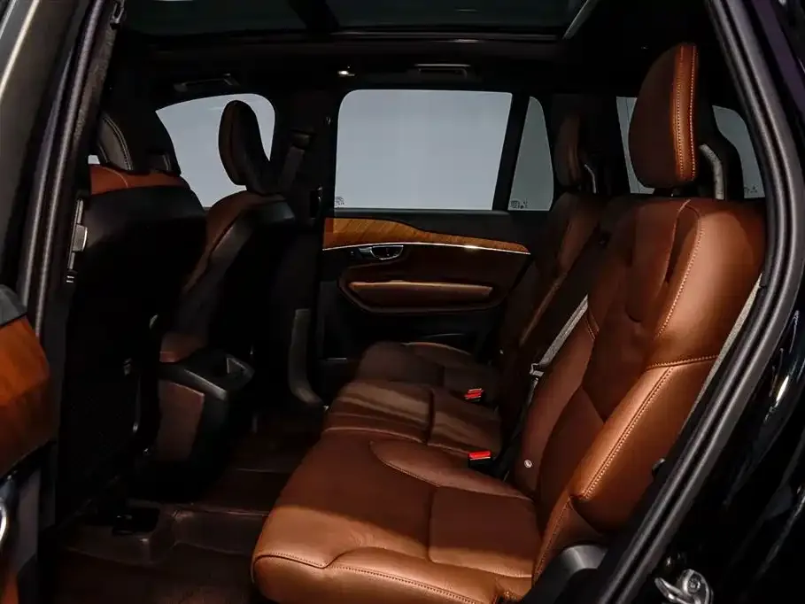 Volvo XC90 — фото 2