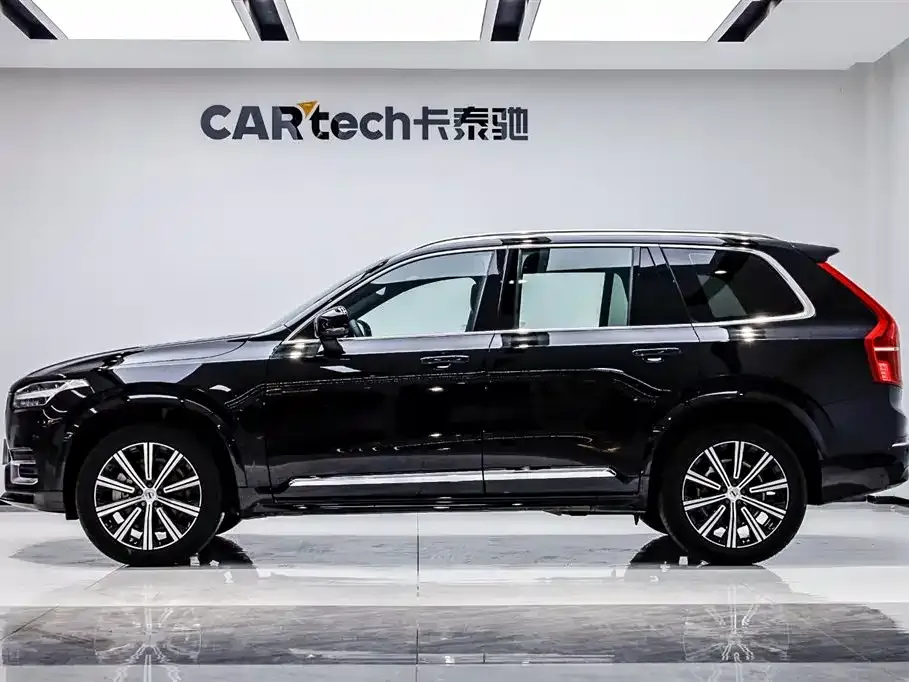 Volvo XC90 — фото 7