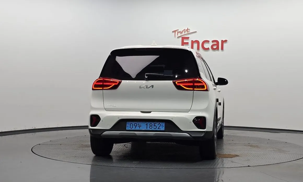 Kia Niro — фото 3