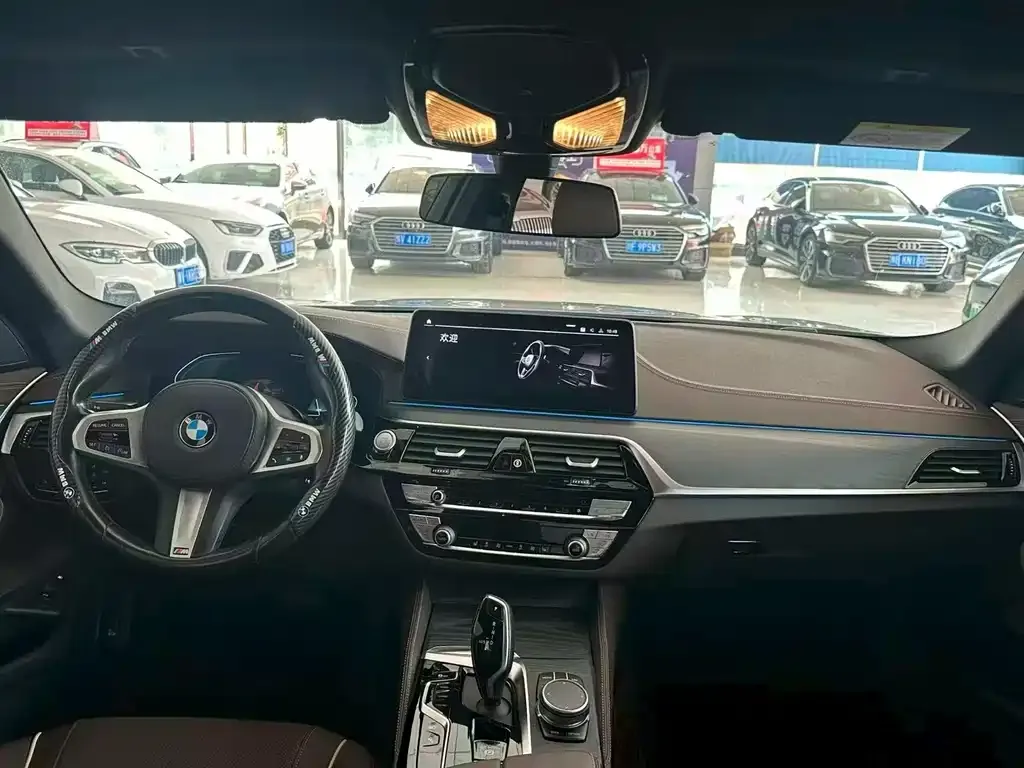 BMW 5 Series New Energy — фото 4