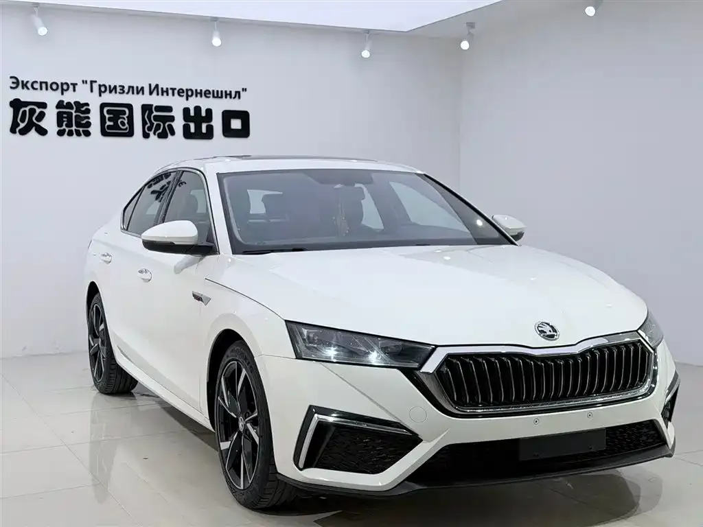 Skoda Octavia — фото 5