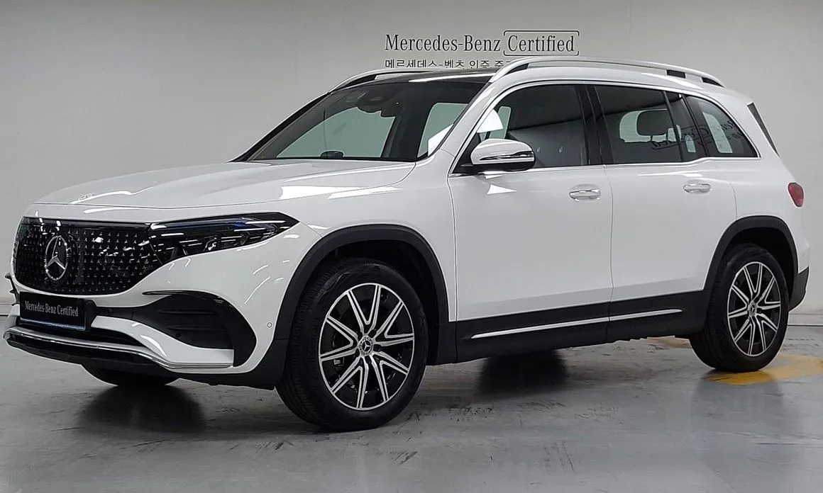 Mercedes-Benz EQB — фото 1
