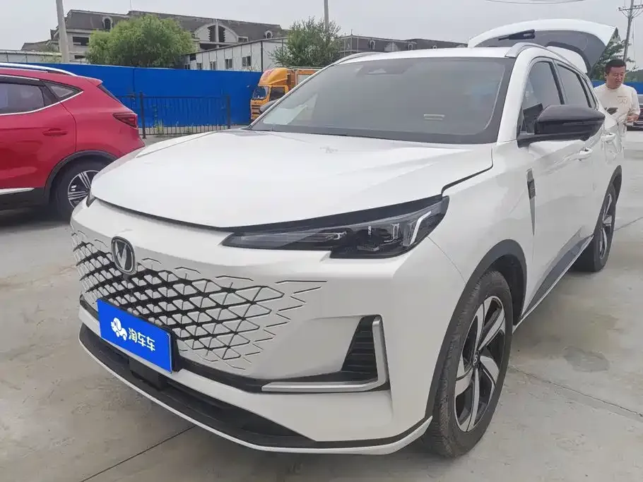 Changan CS55PLUS — фото 1