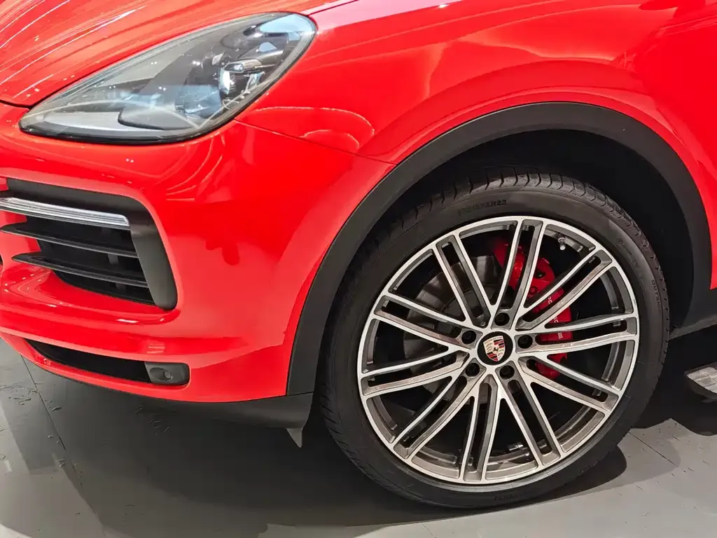 Porsche Cayenne — фото 4