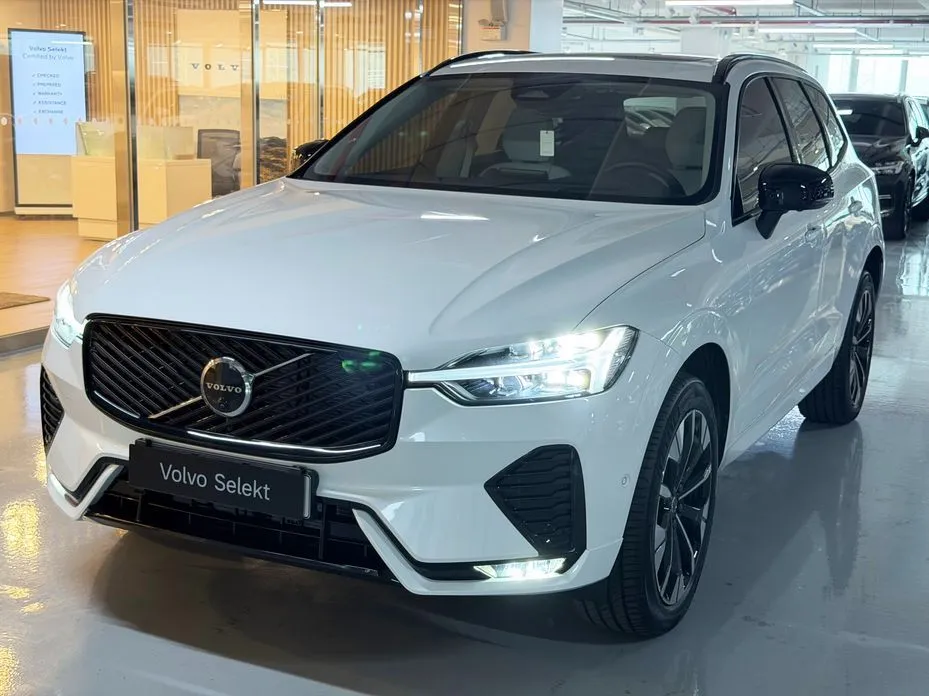 Volvo XC60 — фото 1