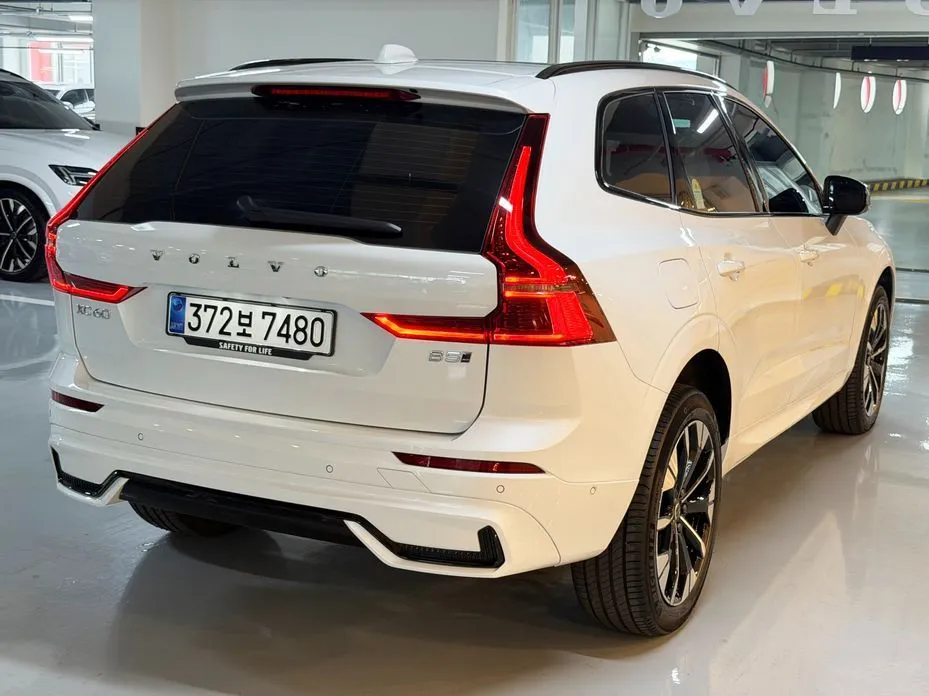 Volvo XC60 — фото 2