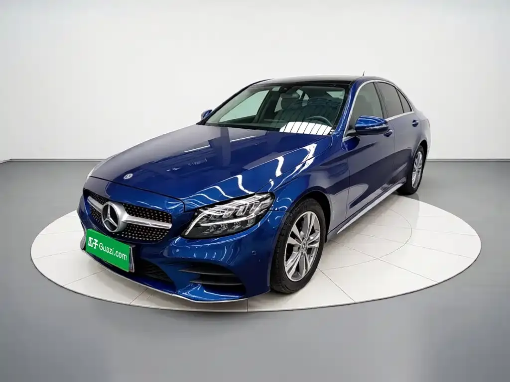 Mercedes-Benz C-Class — фото 1