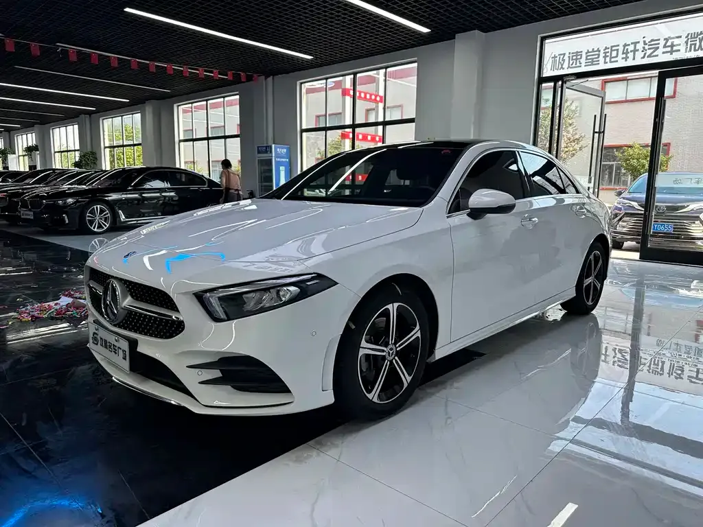 Mercedes-Benz A-Class — фото 1