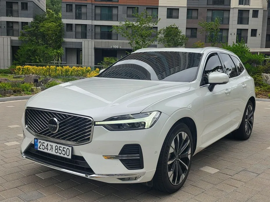 Volvo XC60 — фото 10