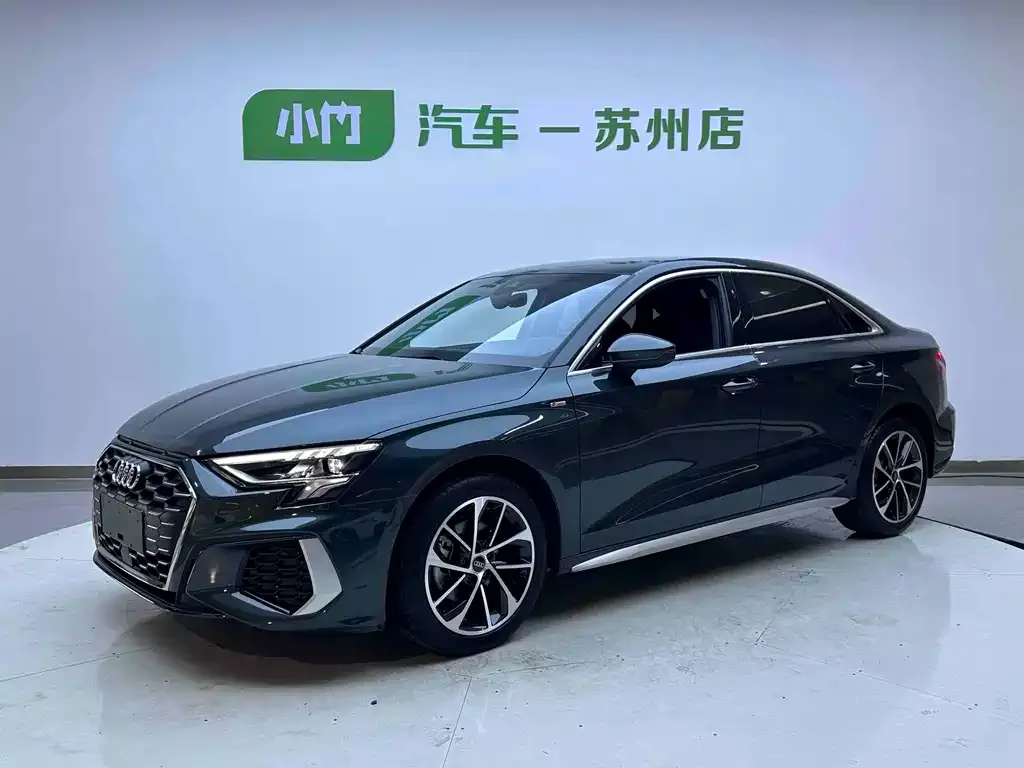 Audi A3 — фото 1