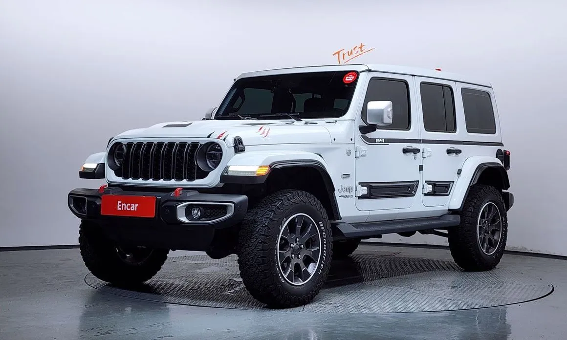 Jeep Wrangler — фото 1