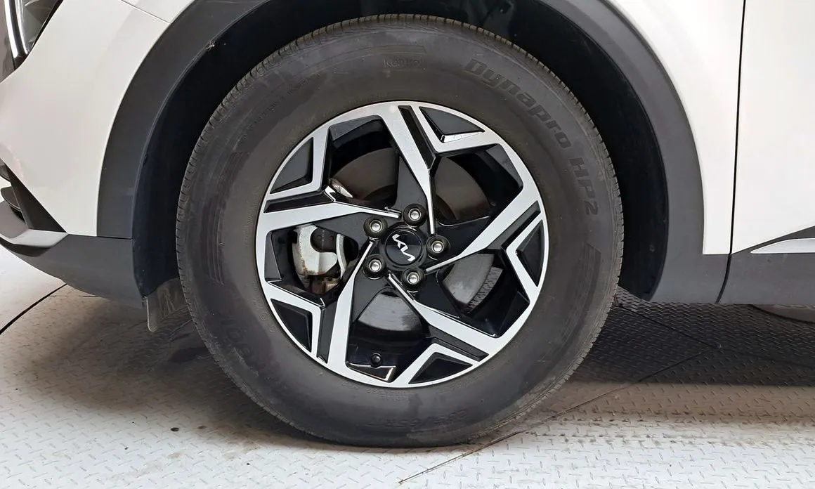 Kia Sportage — фото 10