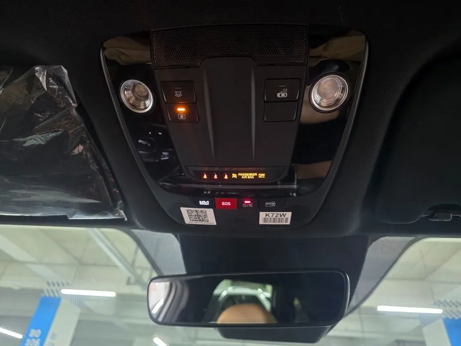 Kia Sorento — фото 9