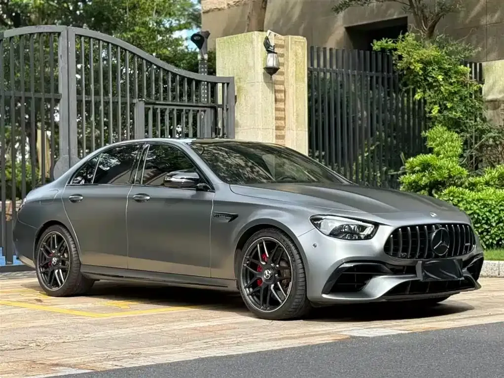 Mercedes-Benz E-Class AMG — фото 7