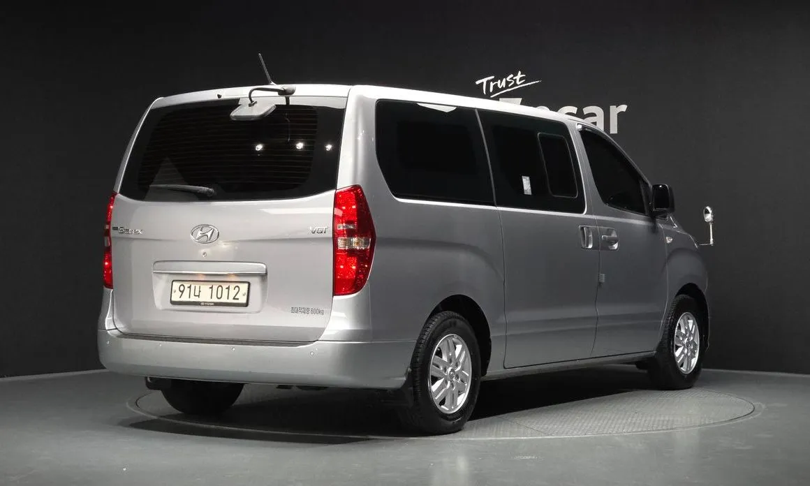 Hyundai Starex — фото 2
