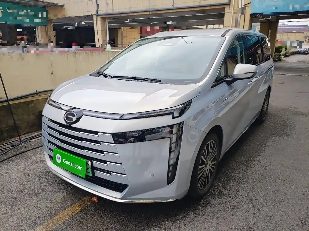 GAC Motor 传祺E8 PHEV — фото 10
