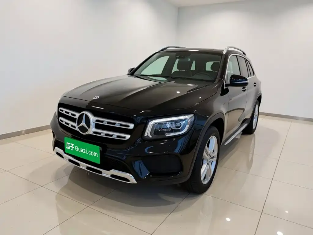 Mercedes-Benz GLB — фото 1