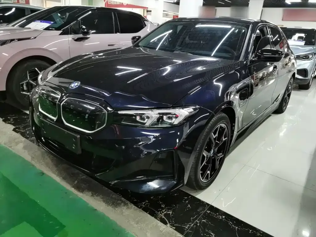 BMW i3 — фото 1